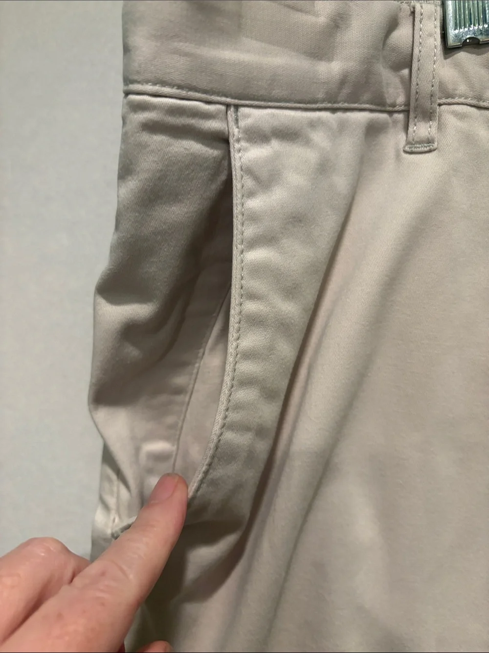 Faherty - Men's Essential Chino Short. Size 38. Khaki, Stone.
